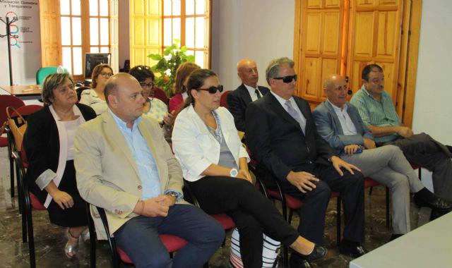 Representantes de asociaciones y federaciones de personas con discapacidad, agrupadas en CERMI RM, se reúnen en Caravaca - 3, Foto 3