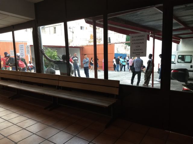 IU insta a la modernización urgente de la oficina de empadronamiento - 1, Foto 1