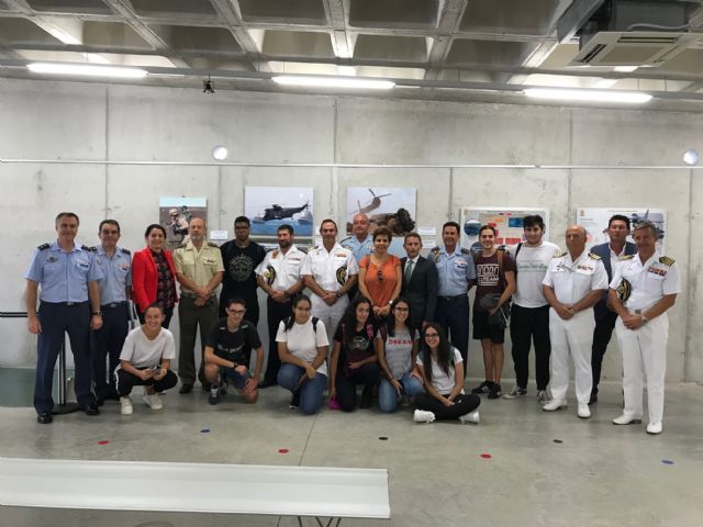 Exposición: Defensa nacional. La adaptación permanente de las Fuerzas Armadas hasta el 19 de octubre - 4, Foto 4