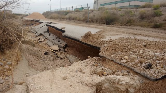 Valorados en más de 400.000 euros los daños producidos en las áreas empresariales de Molina de Segura por las últimas lluvias de la DANA - 1, Foto 1