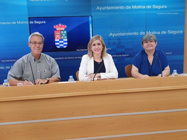 El Ayuntamiento de Molina de Segura y la Asociación Cultural BATUTA Virginia firman un convenio para la promoción de sus actividades musicales en 2019 - 2, Foto 2