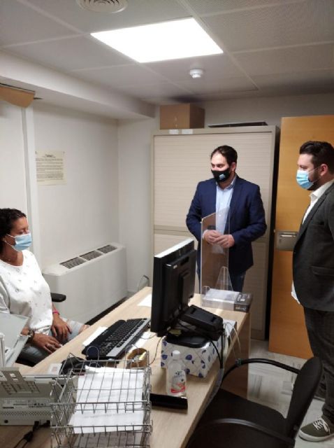 El Ayuntamiento de Los Alcázares ha presentado un escrito en la Asamblea Regional para que los grupos políticos eleven al Congreso de los Diputados la Proposición de Ley para dotar de personalidad jurídica al Mar Menor - 2, Foto 2