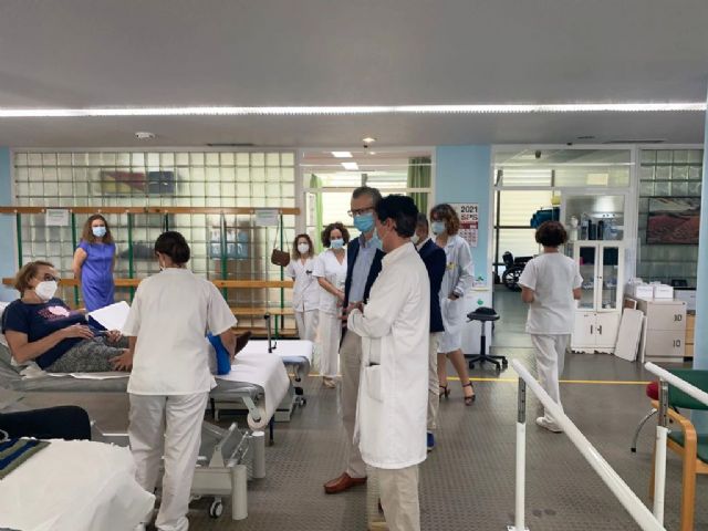 El consejero de Salud visita las instalaciones del hospital Lorenzo Guirao de Cieza - 1, Foto 1