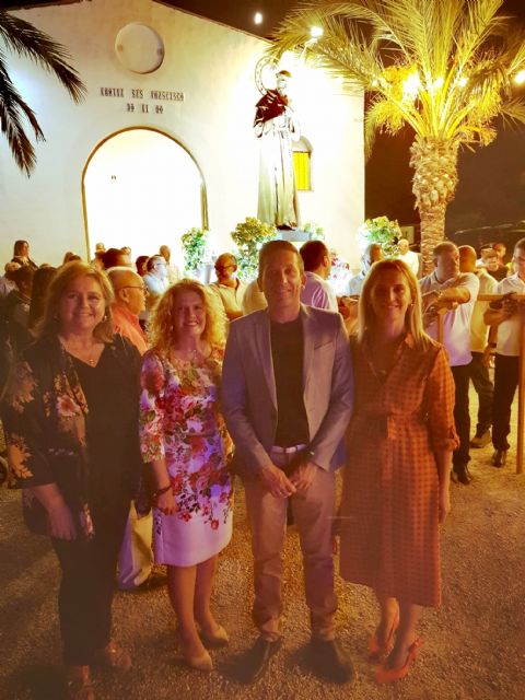 El PP s acompaña a los vecinos del Barrio de La Media Legua - 2, Foto 2