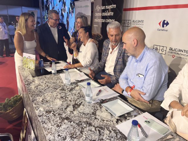 Un tartar de alcachofa confitada sobre tuétano a la brasa gana el concurso de mejor plato con la joya de la huerta - 1, Foto 1