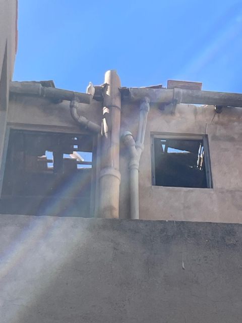 El PSOE de Alcantarilla exige soluciones urgentes ante el grave deterioro de un edificio abandonado en la calle Dos de Mayo - 5, Foto 5