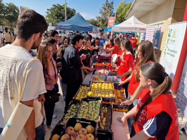 Fecoam promueve una alimentación saludable durante la Bienvenida Universitaria 2025 de la UMU - 1, Foto 1
