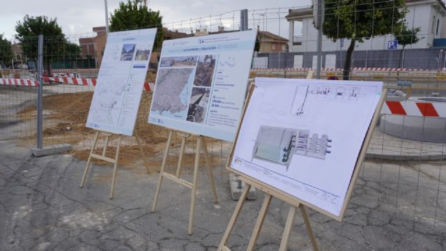 El alcalde de Los Alcázares supervisa junto a la Comisionada del Ciclo del Agua las obras de ampliación de Pronorte 1 - 2, Foto 2