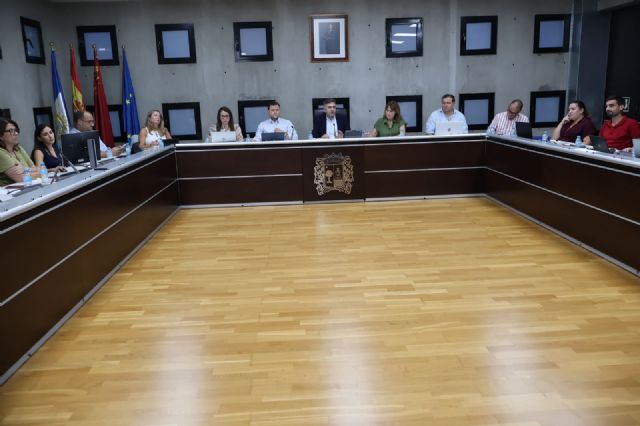 El Pleno aprueba m�s de un mill�n de euros para inversiones en calles, servicios y equipamientos p�blicos