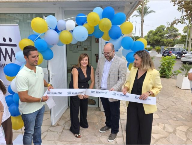 Asteamur inaugura nueva sede en �guilas