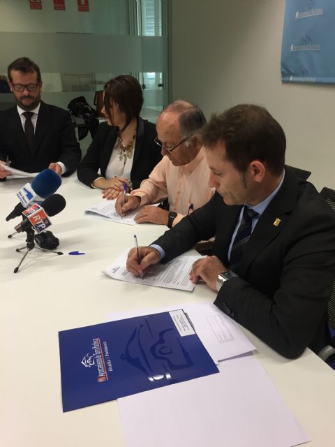 El Ayuntamiento y la Asociación de Diabéticos de Torre-Pacheco y Comarca firman un convenio de colaboración para fomentar estilos de vida saludables - 2, Foto 2