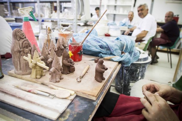 Los talleres ocupacionales de Jesús Abandonado reciben el apoyo de 3.000 euros de Bankia para compra de materiales - 1, Foto 1