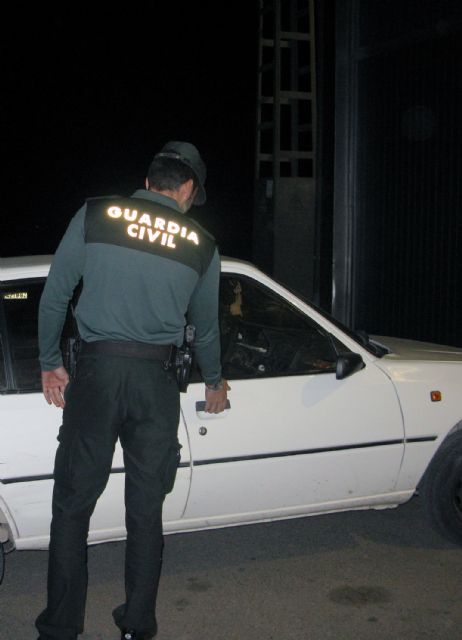 La Guardia Civil esclarece una docena de robos en vehículos, en Jumilla - 2, Foto 2