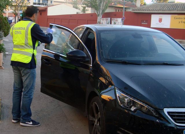 La Guardia Civil esclarece una docena de robos en vehículos, en Jumilla - 5, Foto 5