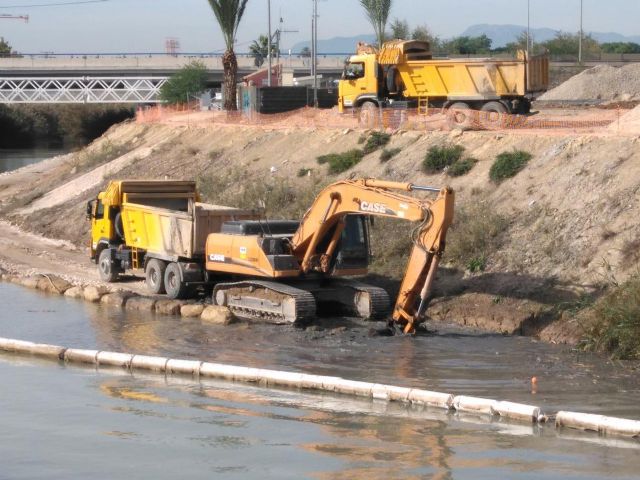 Huermur denuncia al Ayuntamiento en el Seprona por las obras del Murcia Río - 3, Foto 3