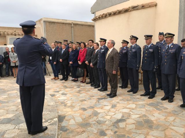 La AGA conmemora el Día de los Caídos por la Patria en el cementerio parroquial de Torre Pacheco - 5, Foto 5