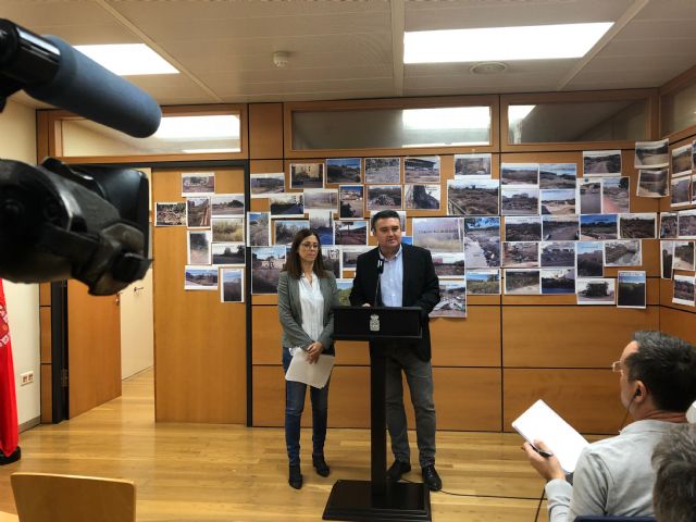 El PSOE lamenta que Murcia ofrezca una imagen de pobreza y atraso con miles y miles de metros cuadrados de solares abandonados - 2, Foto 2