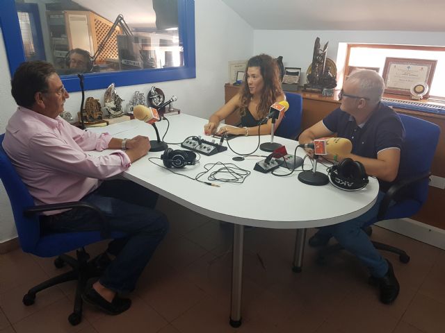 Los estudiantes del colegio Nuestra Señora de la Asunción realizarán un programa de radio al mes en la emisora municipal - 1, Foto 1
