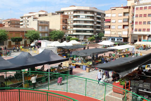El Ayuntamiento recuerda las normas del mercado semanal de los martes - 1, Foto 1
