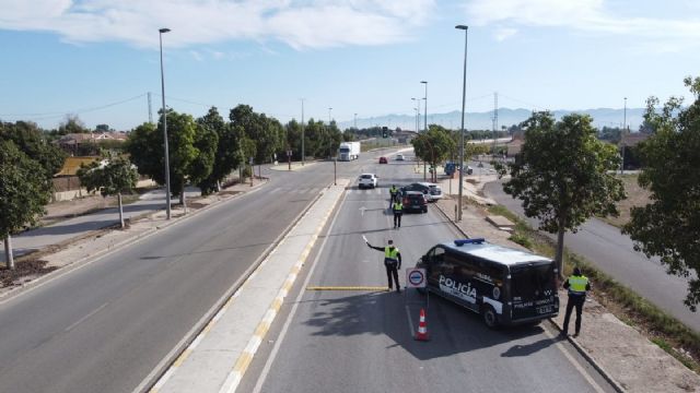 La Policía Local de Lorca ha interpuesto este pasado fin de semana casi medio centenar de denuncias por incumplir el toque de queda - 2, Foto 2