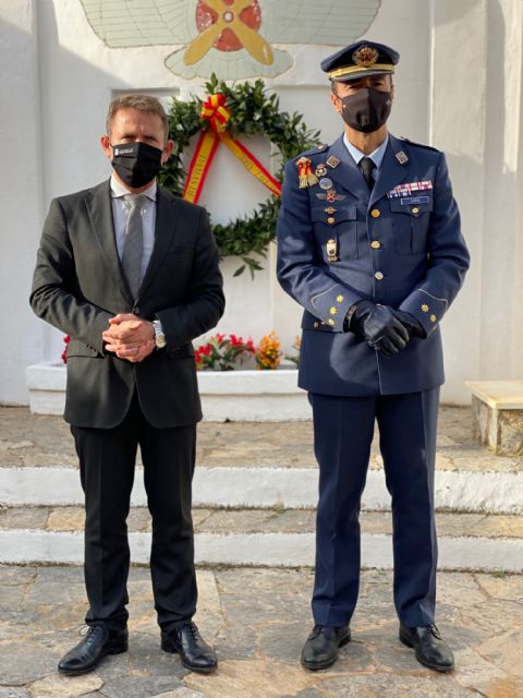 La AGA conmemora el Día de los Caídos por la Patria en el cementerio parroquial - 4, Foto 4