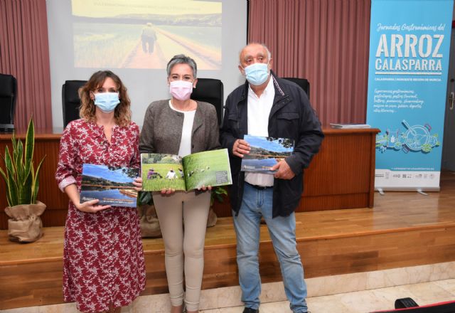 Se presenta en Calasparra el libro El arroz en la memoria con motivo de las Jornadas Gastronómicas del Arroz de Calasparra - 3, Foto 3