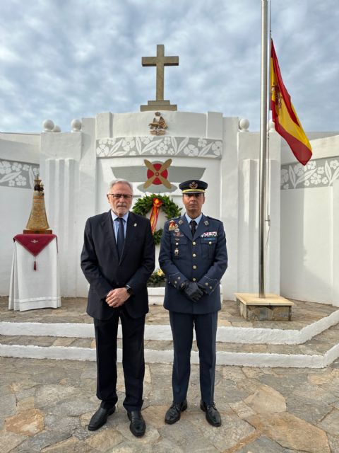 La AGA conmemora el Día de los Caídos por la Patria en el cementerio parroquial de Torre Pacheco un año más - 2, Foto 2