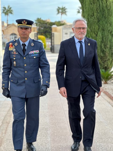 La AGA conmemora el Día de los Caídos por la Patria en el cementerio parroquial de Torre Pacheco un año más - 4, Foto 4