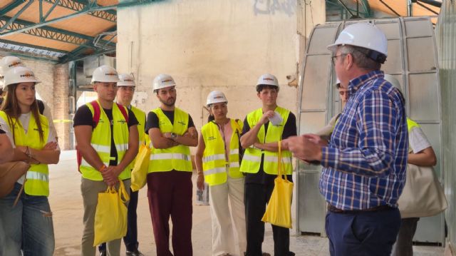Las obras de rehabilitación de la Plaza de abastos de Verónicas se abren a la formación práctica de los futuros expertos en construcción - 2, Foto 2