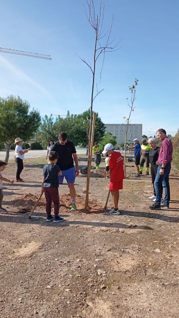 El Plan Foresta llega a El Palmar con una actividad colectiva con los vecinos para crear un nuevo bosque urbano en la pedanía - 1, Foto 1
