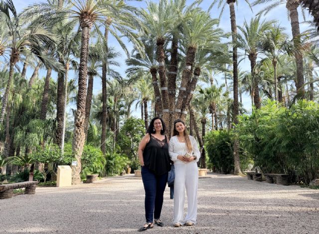 Madre e hija viven un fin de semana como reinas gracias a las granadas de Elche - 1, Foto 1