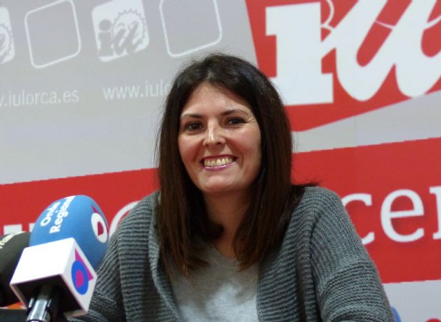 IU-V  propone que ninguna empresa de suministros básicos pueda cortar unilateralmente los mismos a familias sin recursos de Lorca - 1, Foto 1