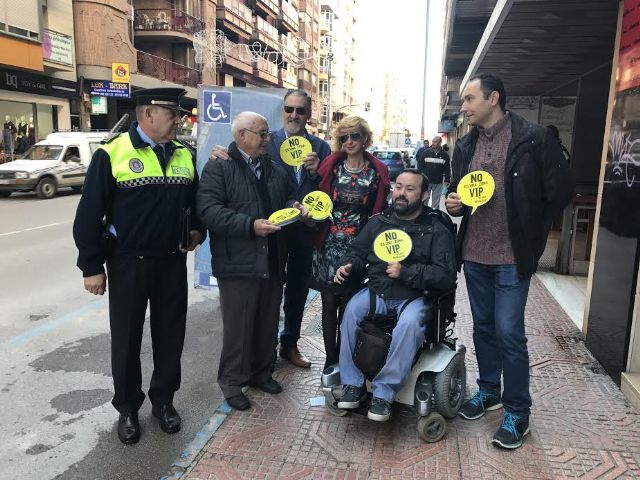 Ayuntamiento y ASDIFILOR conmemoran el Día Mundial de la Discapacidad - 1, Foto 1