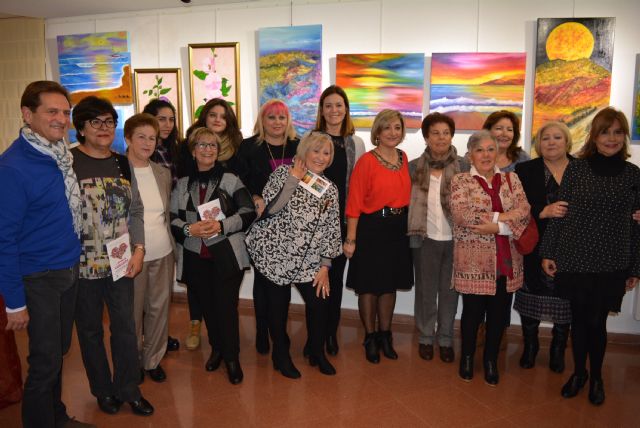 Doce artistas aguileñas participan en la muestra colectiva Pinceladas de Mujer - 1, Foto 1
