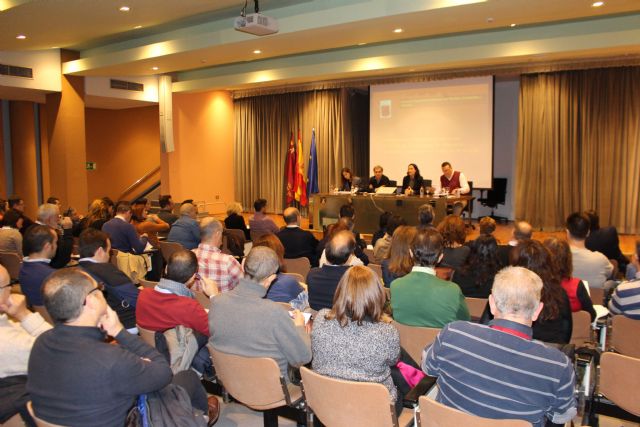 Más de un centenar de técnicos municipales participan en la jornada sobre las instrucciones urbanísticas que impulsan la economía - 1, Foto 1