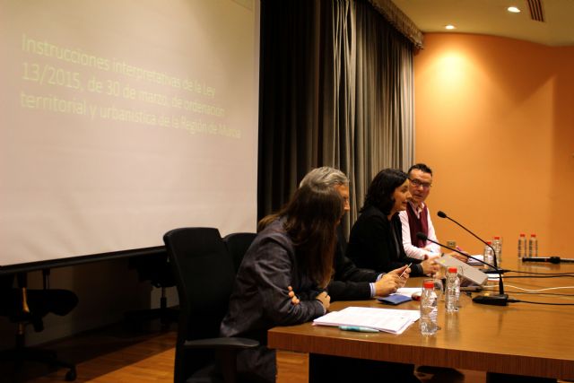 Más de un centenar de técnicos municipales participan en la jornada sobre las instrucciones urbanísticas que impulsan la economía - 2, Foto 2