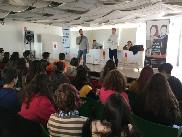Cerca de 120 jóvenes asisten al primer encuentro de corresponsales juveniles del curso escolar - 2, Foto 2
