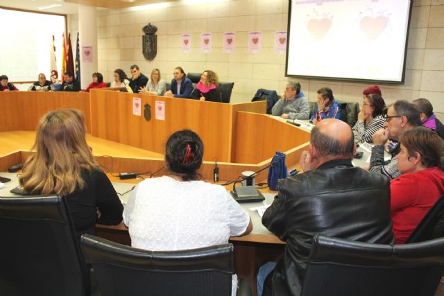 Totana today celebrates the International Day of Persons with Disabilities in an institutional event in which local authorities, users and professionals of the Day Centers participate, Foto 2
