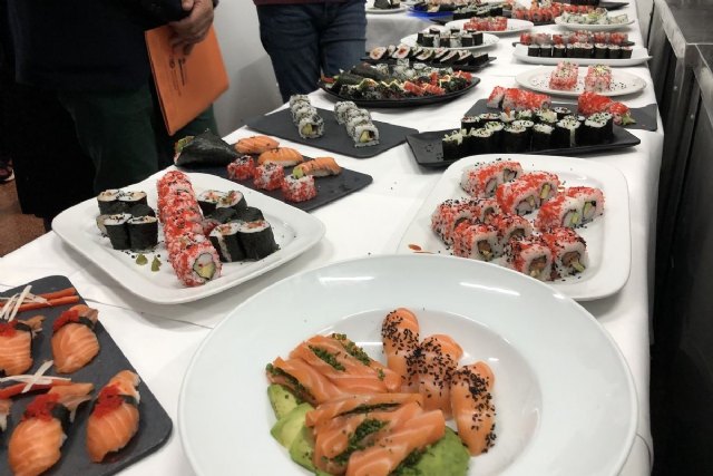 Se clausura elcurso de sushi del programa Activa - 1, Foto 1