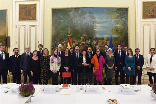 Celaá apela a la colaboración del tercer sector implicado en la FP - 1, Foto 1