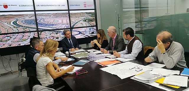 Mario Gómez muestra su malestar con el Gobierno local y regional por dejar sin concluir las obras de las Costeras - 1, Foto 1