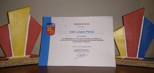 2 premios y un diploma para Iván López en la gala del atletismo murciano - 3, Foto 3