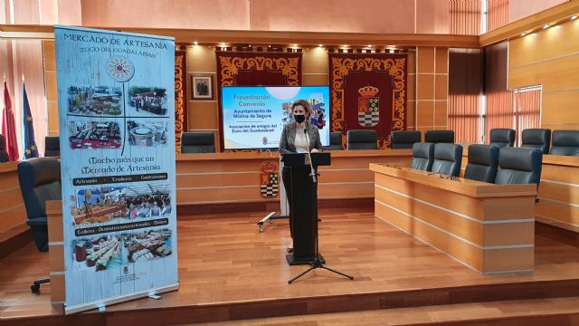 El Ayuntamiento de Molina de Segura firma un convenio de subvención nominativa con la Asociación de Amigos del Zoco del Guadalabiad para promocionar el sector artesano local en 2020 - 2, Foto 2