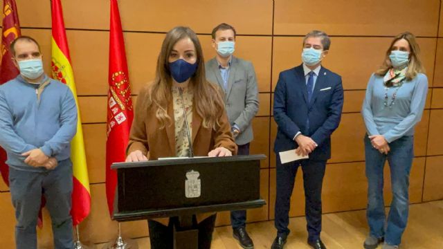 Los pedáneos estallan ante el apagón de la Navidad - 2, Foto 2