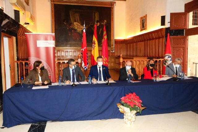 Tres proyectos vinculados a las Ciencias de la Salud de la Universidad de Murcia reciben en el Ayuntamiento de Caravaca los Premios a la Investigación de la Fundación Robles Chillida - 3, Foto 3