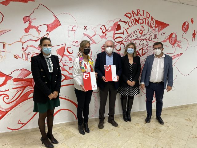 Un convenio entre Aguas de Murcia y Cáritas permitirá la puesta en marcha de distintas acciones solidarias - 1, Foto 1