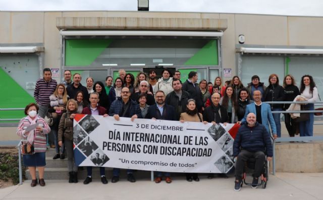 El Ayuntamiento de Lorca conmemora el Día Internacional de las Personas con Discapacidad bajo el lema 'Un compromiso de todos' - 1, Foto 1