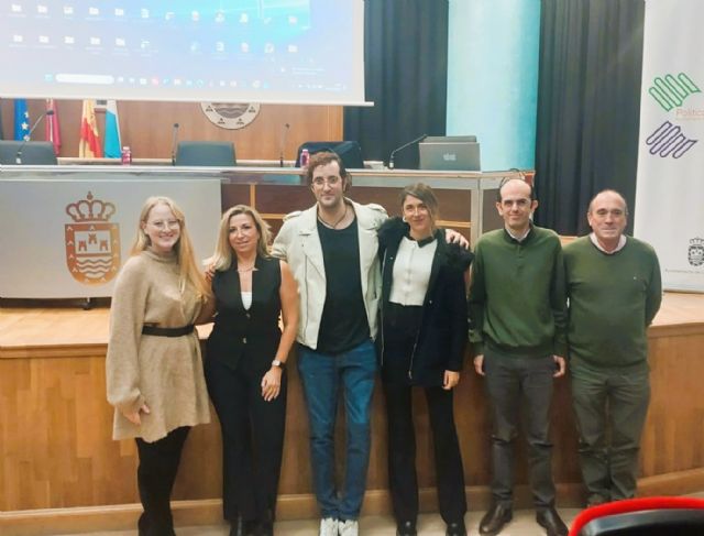 Mañana se clausura la I Semana de la Discapacidad de Los Alcázares Sin Límites con actividades lúdicas y la actuación de Dora Helena - 2, Foto 2