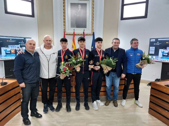 Recepción del Ayuntamiento de Alcantarilla a los alcantarilleros campeones de Europa de Poomsaes de Taekwondo, en Innsbruck con la selección Española - 1, Foto 1