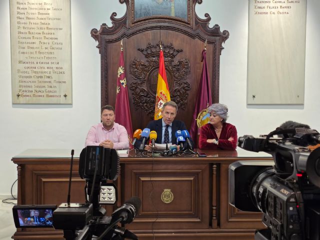 El alcalde traslada el apoyo del Ayuntamiento a los ganaderos de porcino ante los casos de peste - 1, Foto 1